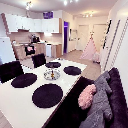 Exclusive Family Apartman Διαμέρισμα Πετς Εξωτερικό φωτογραφία