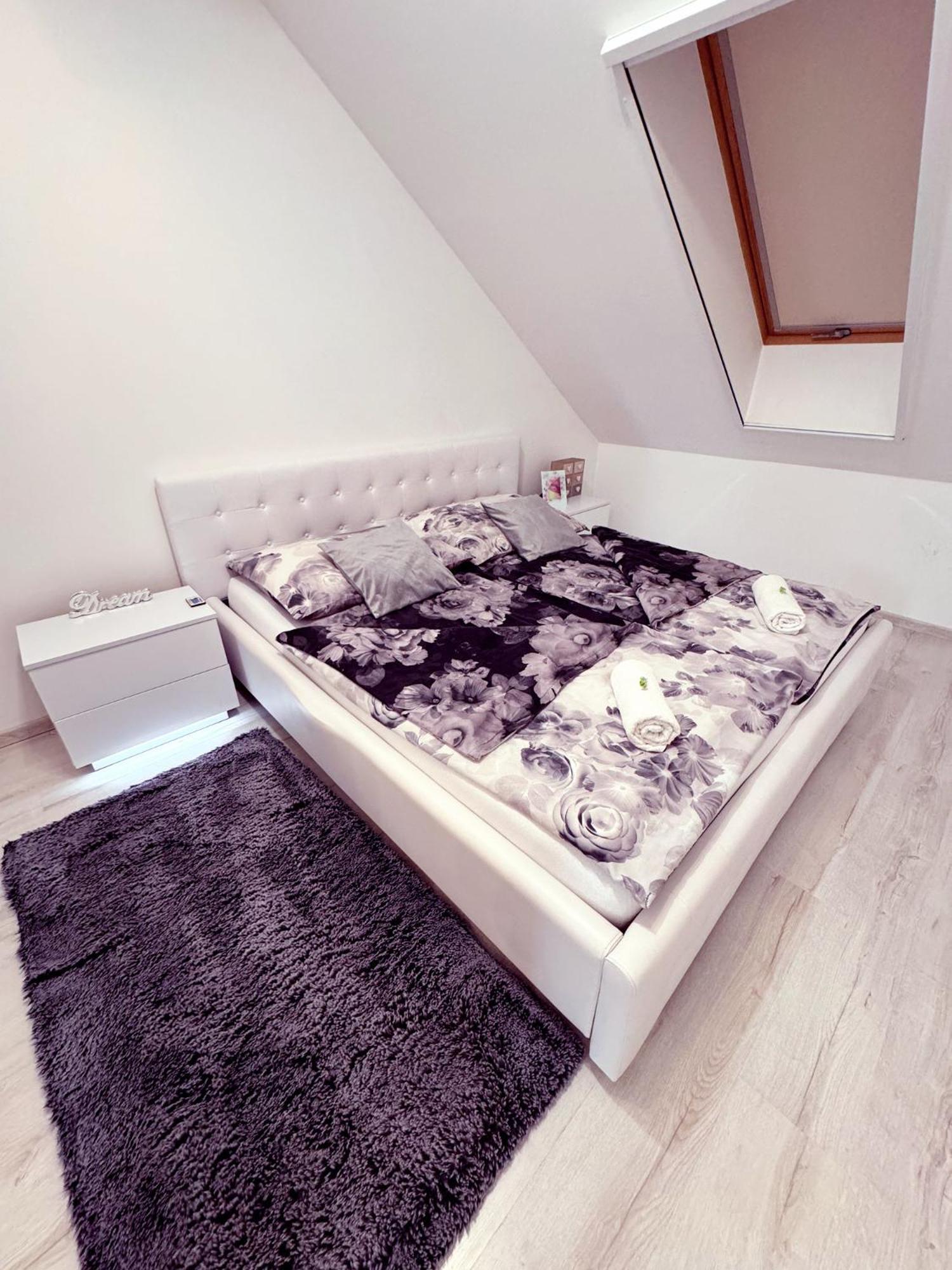 Exclusive Family Apartman Διαμέρισμα Πετς Εξωτερικό φωτογραφία