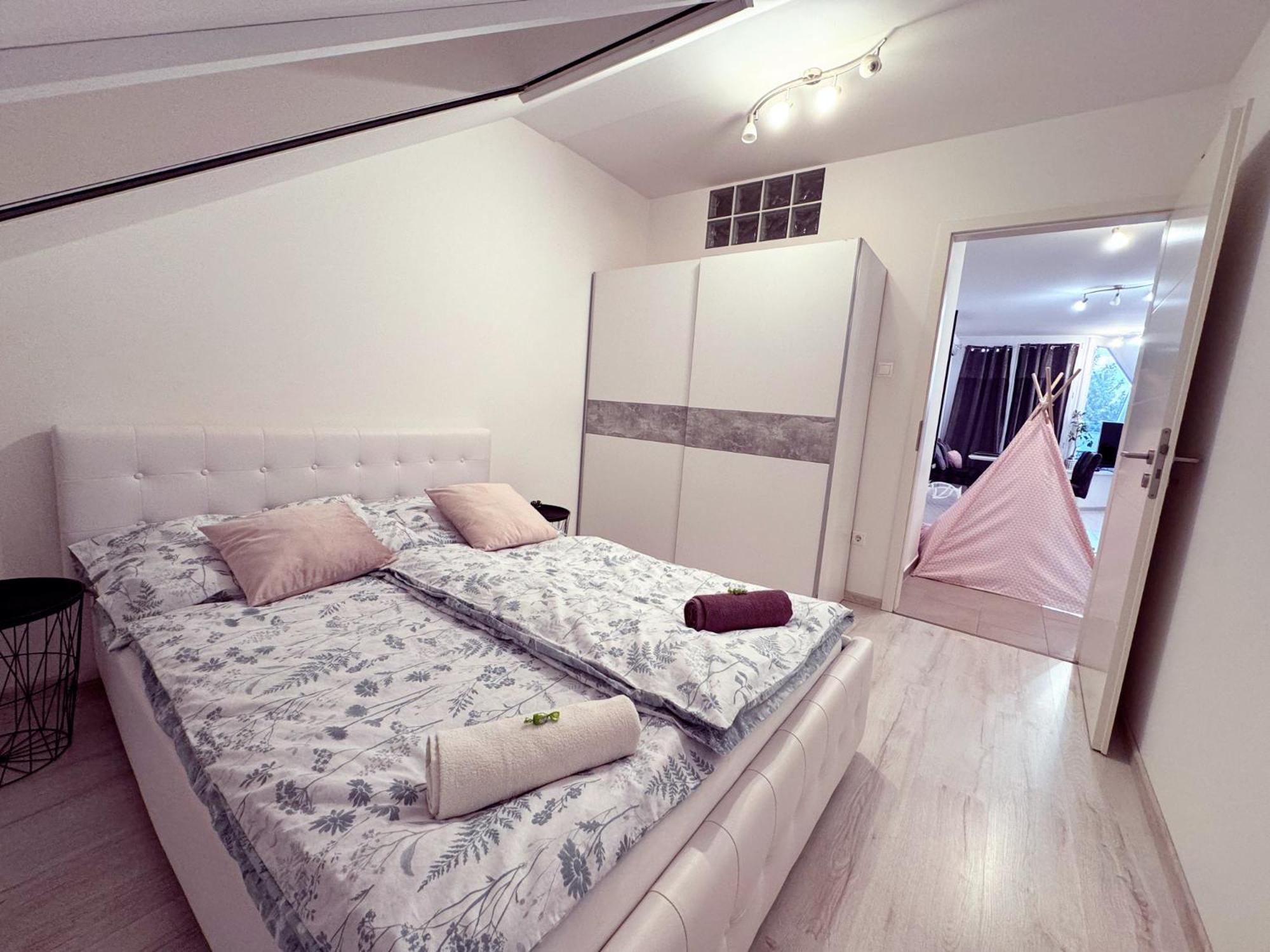 Exclusive Family Apartman Διαμέρισμα Πετς Εξωτερικό φωτογραφία
